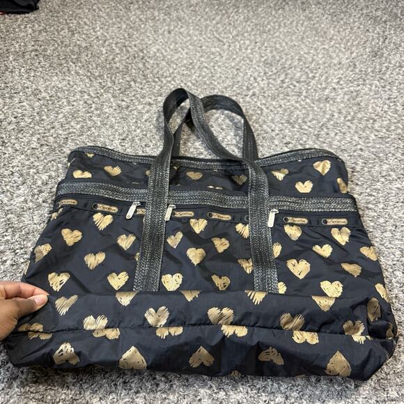 LeSportSac Large Weekend Tote Bag Black with Gold Hearts - Picture 3 of 7